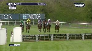 Video preview image for Perth 15:00 - British EBF BetVictor Gold Castle 'National Hunt' Novices' Hurdle (Listed) (1)