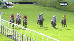 Video preview image for Beverley 15:28 - In The Box With Martin Spencer Handicap (5)