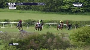 Video preview image for Ludlow 15:05 - Visit The Ludlow Farm Shop Today Novices' Hurdle (4)