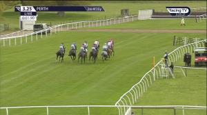 Video preview image for Perth 15:25 - Edinburgh Gin Handicap Hurdle (4)