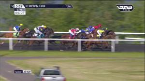 Video preview image for Kempton Park 17:05 - Unibet Horserace Betting-Operator Of The Year Handicap (Qualifier) (6)