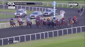 Video preview image for Kempton Park 20:40 - Racing TV Handicap (6)