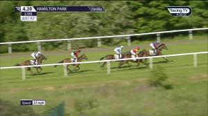 Video preview image for Hamilton Park 16:20 - Hampton By Hilton Hamilton Park Handicap (5)
