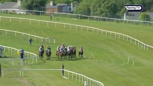 Video preview image for Tramore 17:20 - Curraghmore Beginners Chase 