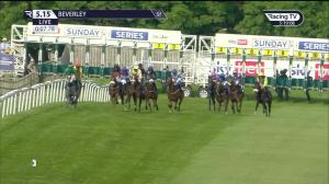 Video preview image for Beverley 17:15 - Sky Bet Sunday Series 3yo Sprint Handicap (4)