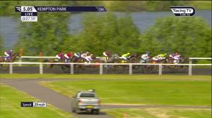 Video preview image for KEMPTON PARK 17:05 - Unibet Horserace Betting Operator Of The Year Apprentice Handicap (5)