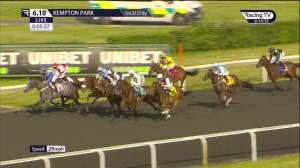 Video preview image for KEMPTON PARK 18:10 - Unibet/British Stallion Studs EBF Fillies' Novice Stakes (5) (Div 2)
