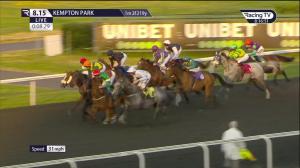 Video preview image for KEMPTON PARK 20:15 - Unibet Support Safe Gambling Handicap (Qualifier) (6)