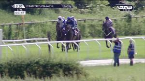 Video preview image for Stratford-on-Avon 15:50 - Andrew Gilbert Special 50th Birthday Celebration Novices' Hurdle (4)