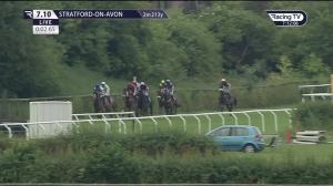 Video preview image for Stratford-on-Avon 19:10 - Saige Decking Ltd Handicap Chase (3)