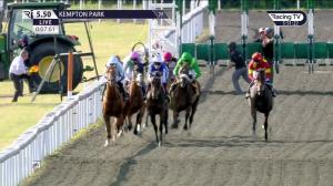 Video preview image for KEMPTON PARK 17:50 - Unibet Irish EBF Novice Stakes (5)