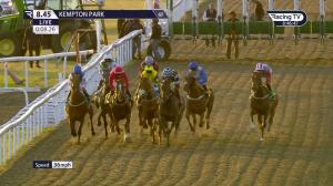 Video preview image for KEMPTON PARK 20:45 - Unibet More Extra Place Races Handicap (Qualifier) (5)