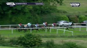 Video preview image for Downpatrick 18:05 - Cosy Roof I.N.H. Flat