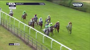 Video preview image for Beverley 17:25 - Racing Again On Monday Evening Handicap (5)