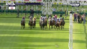 Video preview image for Pontefract 18:05 - Used Stock For Quick Delivery - Northern Commercials EBF Restricted Novice Stakes (Qualifier) (4)