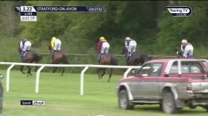 Video preview image for Stratford-on-Avon 15:22 - Rosemary Gasson Big Birthday Celebration Handicap Chase (2)