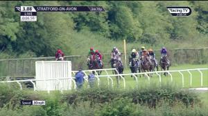 Video preview image for Stratford-on-Avon 15:08 - Betting.Bet Free Betting Tips Juvenile Maiden Hurdle (4)