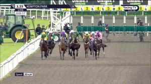 Video preview image for KEMPTON PARK 15:55 - Unibet/British Stallion Studs EBF Newcomers' Restricted Maiden Fillies' Stakes (Qualifier) (4)
