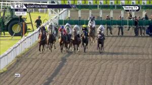 Video preview image for KEMPTON PARK 18:30 - Unibet/British Stallion Studs EBF Fillies' Novice Stakes (5)