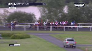 Video preview image for KEMPTON PARK 20:00 - Unibet Horserace Betting-Operator Of The Year Handicap (Qualifier) (4)