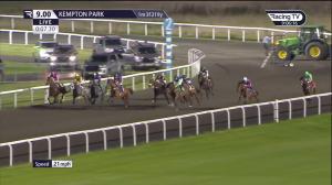 Video preview image for KEMPTON PARK 21:00 - Unibet More Extra Place Races Handicap (6)