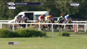 Video preview image for KEMPTON PARK 17:52 - Unibet Horserace Betting-Operator Of The Year Handicap (5)