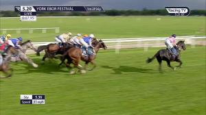 Video preview image for York 17:20 - Sky Bet Finale Handicap (Heritage Handicap) (2)