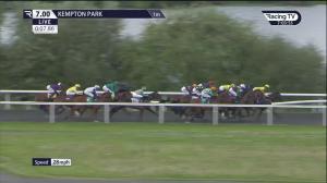 Video preview image for KEMPTON PARK 19:00 - Unibet More Extra Place Races Handicap (Qualifier) (5)