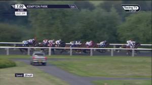 Video preview image for KEMPTON PARK 19:00 - Unibet Support Safe Gambling Novice Stakes (5)