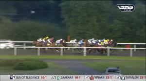 Video preview image for KEMPTON PARK 19:30 - Unibet More Boosts In More Races Fillies' Handicap (5)