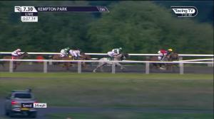 Video preview image for KEMPTON PARK 19:30 - Nfrc/Irish EBF Maiden Fillies' Stakes (3)