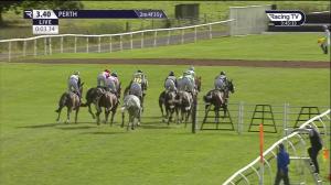 Video preview image for Perth 15:40 - Bet During The Race With BetVictor Novices' Handicap Hurdle (5)
