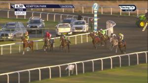 Video preview image for KEMPTON PARK 18:30 - Unibet/Breeders Backing Racing EBF Novice Stakes (4)