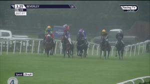 Video preview image for Beverley 15:25 - Old Gravel Pit Lodges EBF Fillies' Novice Stakes (5)