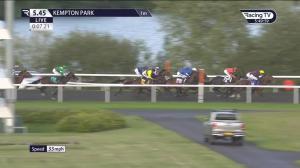 Video preview image for KEMPTON PARK 17:45 - Unibet More Extra Place Races Fillies' Novice Stakes (4)