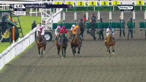 Video preview image for KEMPTON PARK 18:45 - Unibet Support Safe Gambling Fillies' Handicap (4)