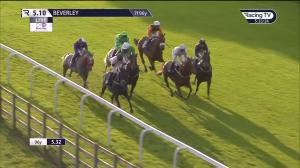 Video preview image for Beverley 17:10 - Dennis Smith Memorial Handicap (4)