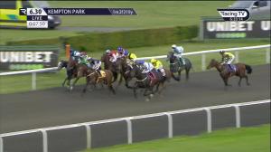 Video preview image for KEMPTON PARK 18:30 - Unibet More Boosts In More Races Handicap (5)