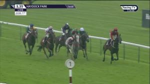 Video preview image for Haydock Park 17:35 - cavani.co.uk The Trench Coat Thunder Handicap (4)
