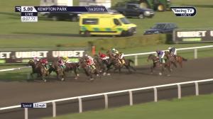 Video preview image for KEMPTON PARK 17:00 - Unibet Support Safe Gambling Handicap (4)