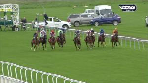 Video preview image for Redcar 17:05 - Market Cross Jewellers Handicap (4)