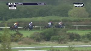 Video preview image for Ludlow 16:30 - JSR Construction Building and Civil Engineering Mares' Handicap Hurdle (Qualifier) (3)