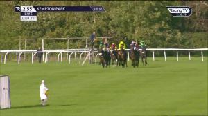Video preview image for KEMPTON PARK 14:55 - TrustATrader trustatrader.com Novices' Hurdle (4)