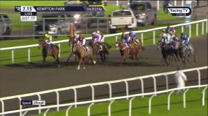 Video preview image for Kempton Park 19:15 - Unibet Support Safe Gambling Handicap (4)