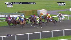 Video preview image for Kempton Park 16:00 - Racing TV London Middle Distance Series (Final) Handicap (Series Final) (2)