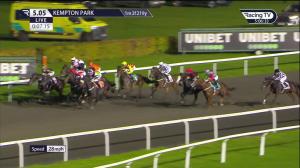 Video preview image for KEMPTON PARK 17:05 - Racing TV Fillies' Handicap (4)