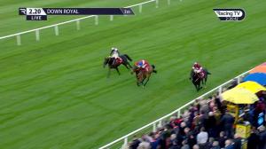 Video preview image for Wincanton 14:25 - Badger Beer Handicap Chase (Premier Handicap) (1)