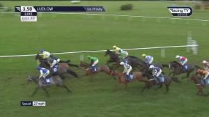 Video preview image for Ludlow 15:50 - Join RacingTV Now Mares' Open National Hunt Flat (5)