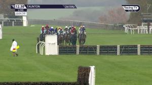 Video preview image for TAUNTON 12:50 - Taunton Racecourse Business Club 'National Hunt' Novices' Hurdle (4)