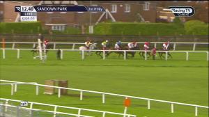 Video preview image for Sandown Park 12:40 - Pertemps Network Handicap Hurdle (Qualifier) (2)